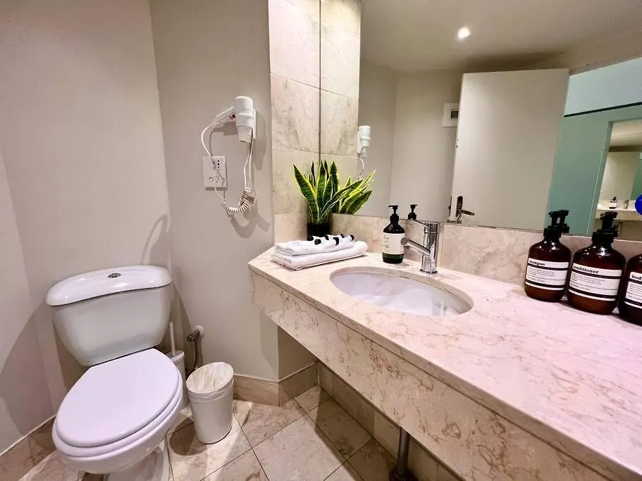 L15 Ocean View With 2 Beds Gold Coast