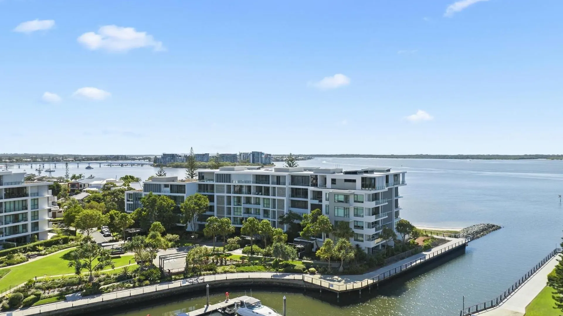 Allisee 4* Gold Coast