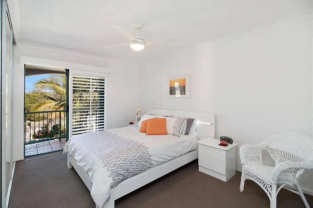 Apartment Ocean View Dreaming, Metres To The Beach!