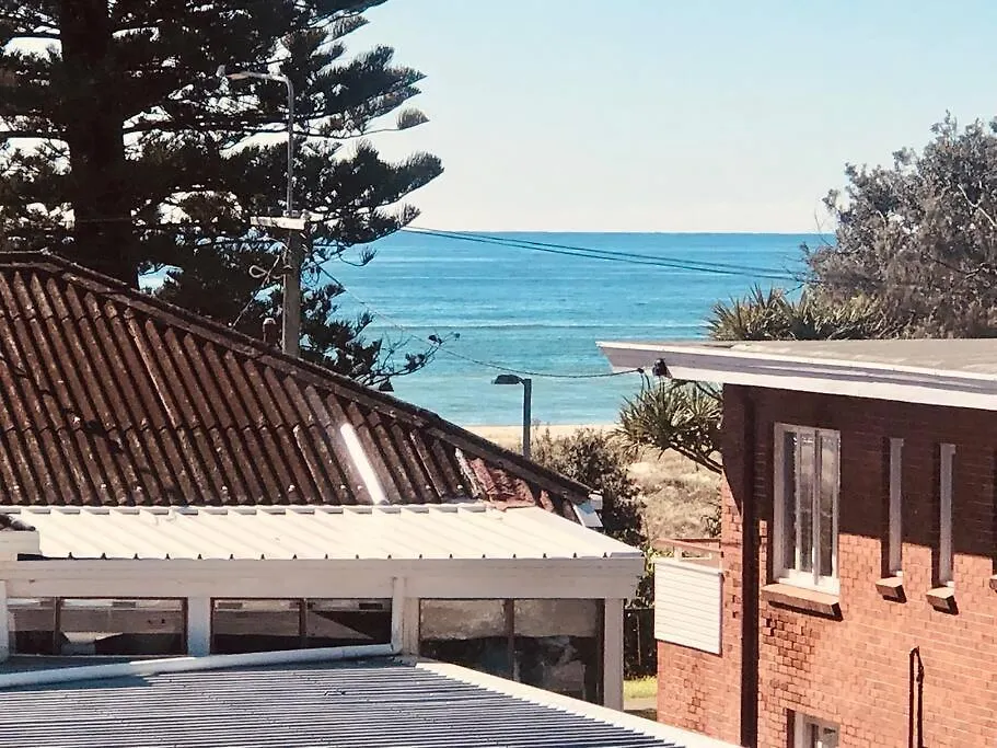 Ocean View Dreaming, Metres To The Beach! Gold Coast