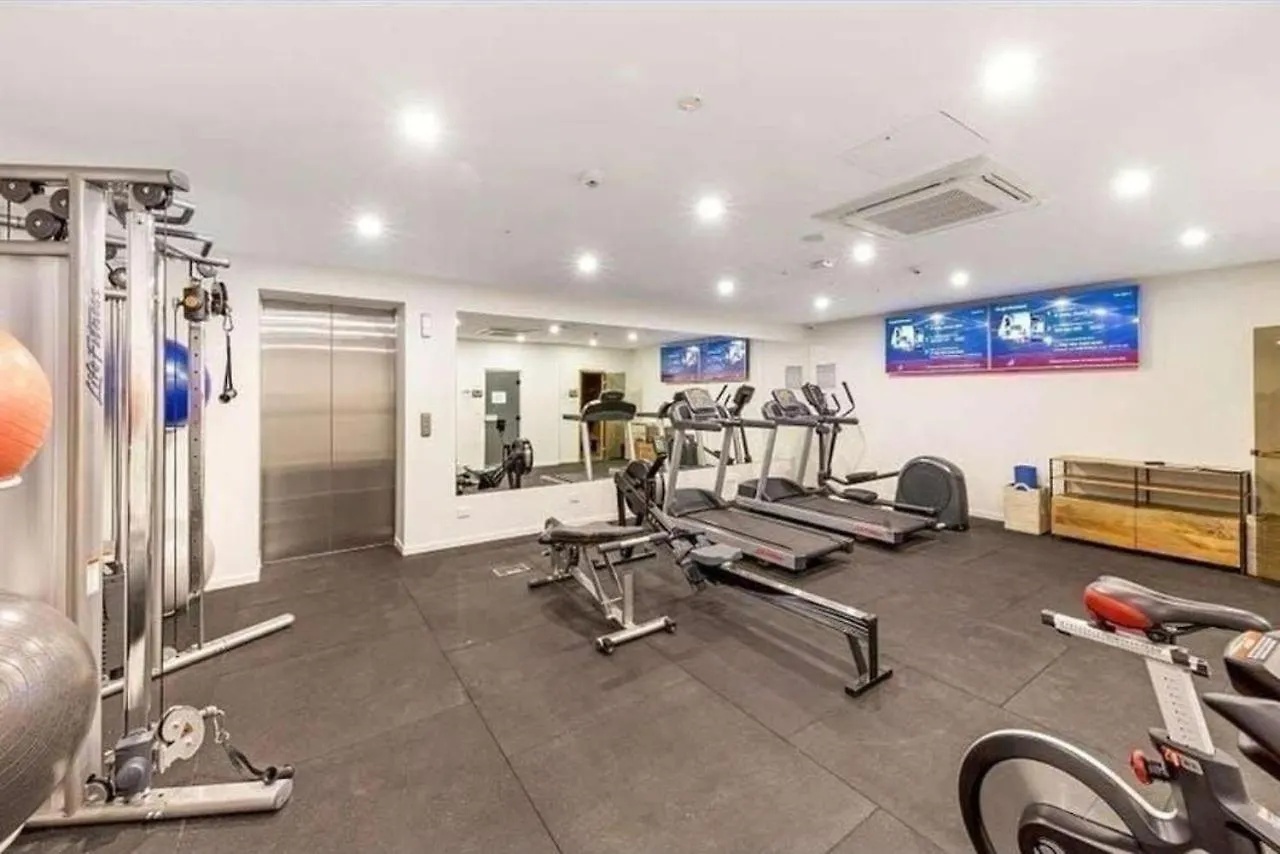 Ruby - Self Contained, Privately Managed * Gold Coast