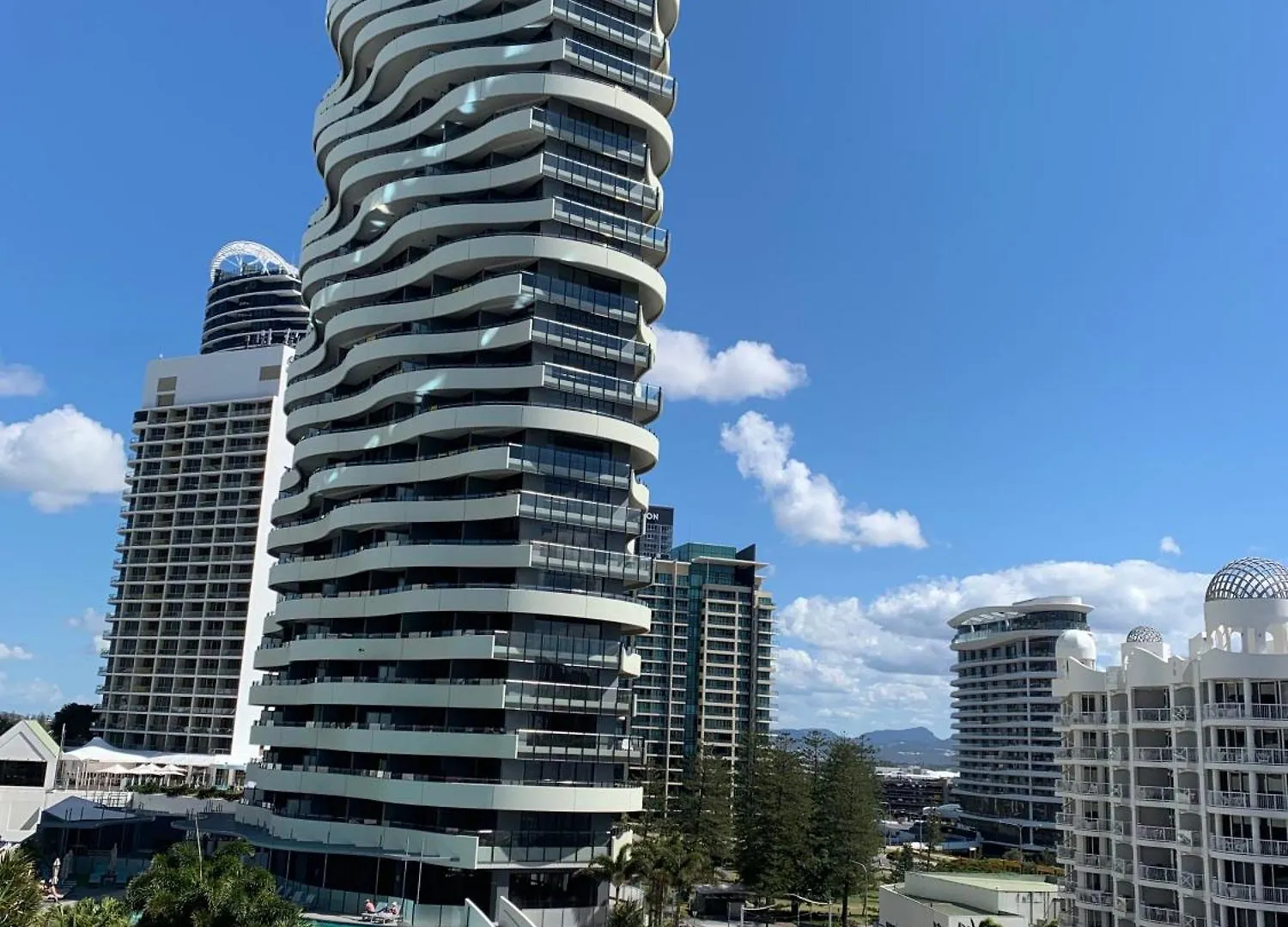 The Wave 2404 Apartment Gold Coast