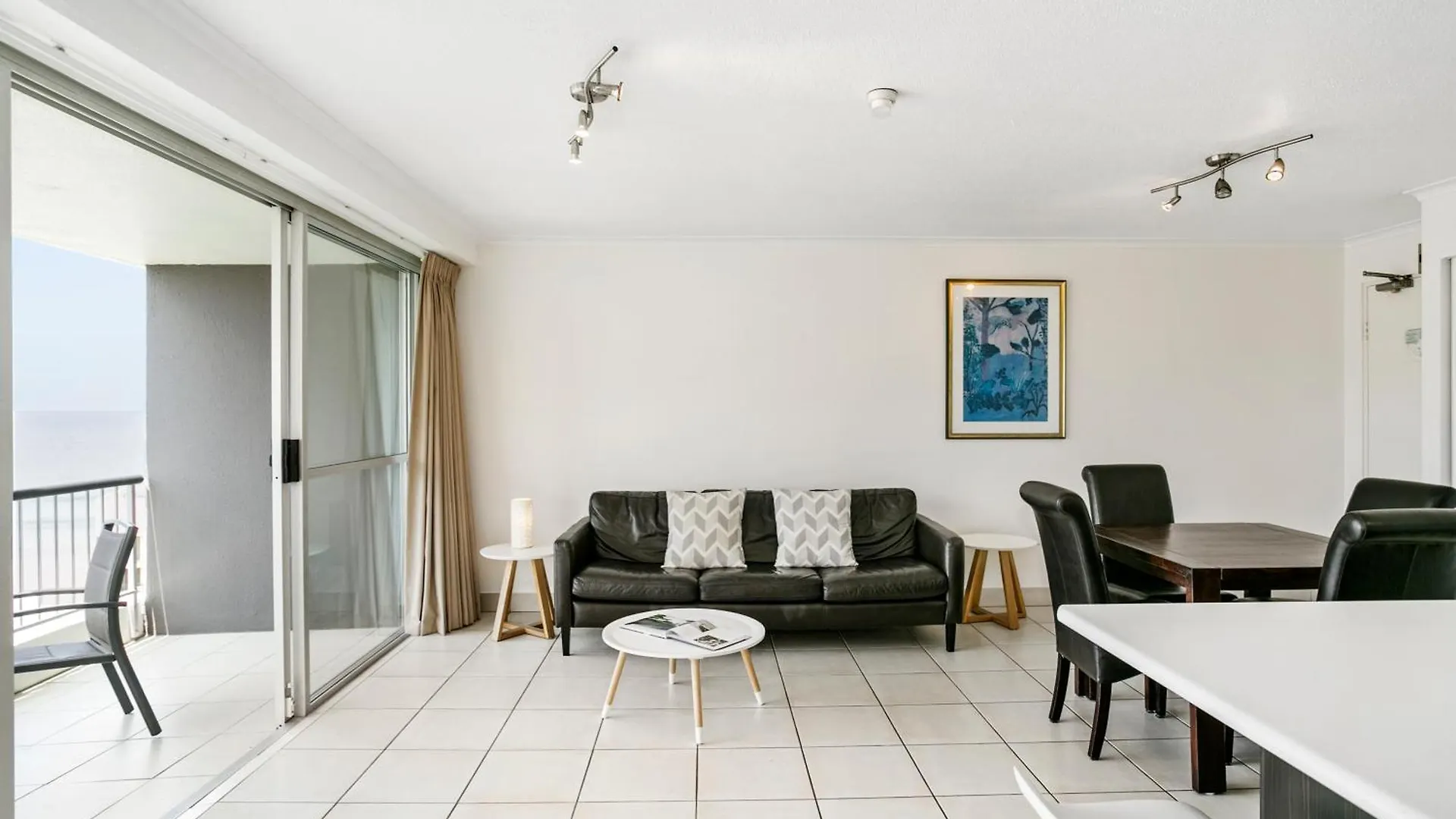 Surfers Beachside 4* Gold Coast