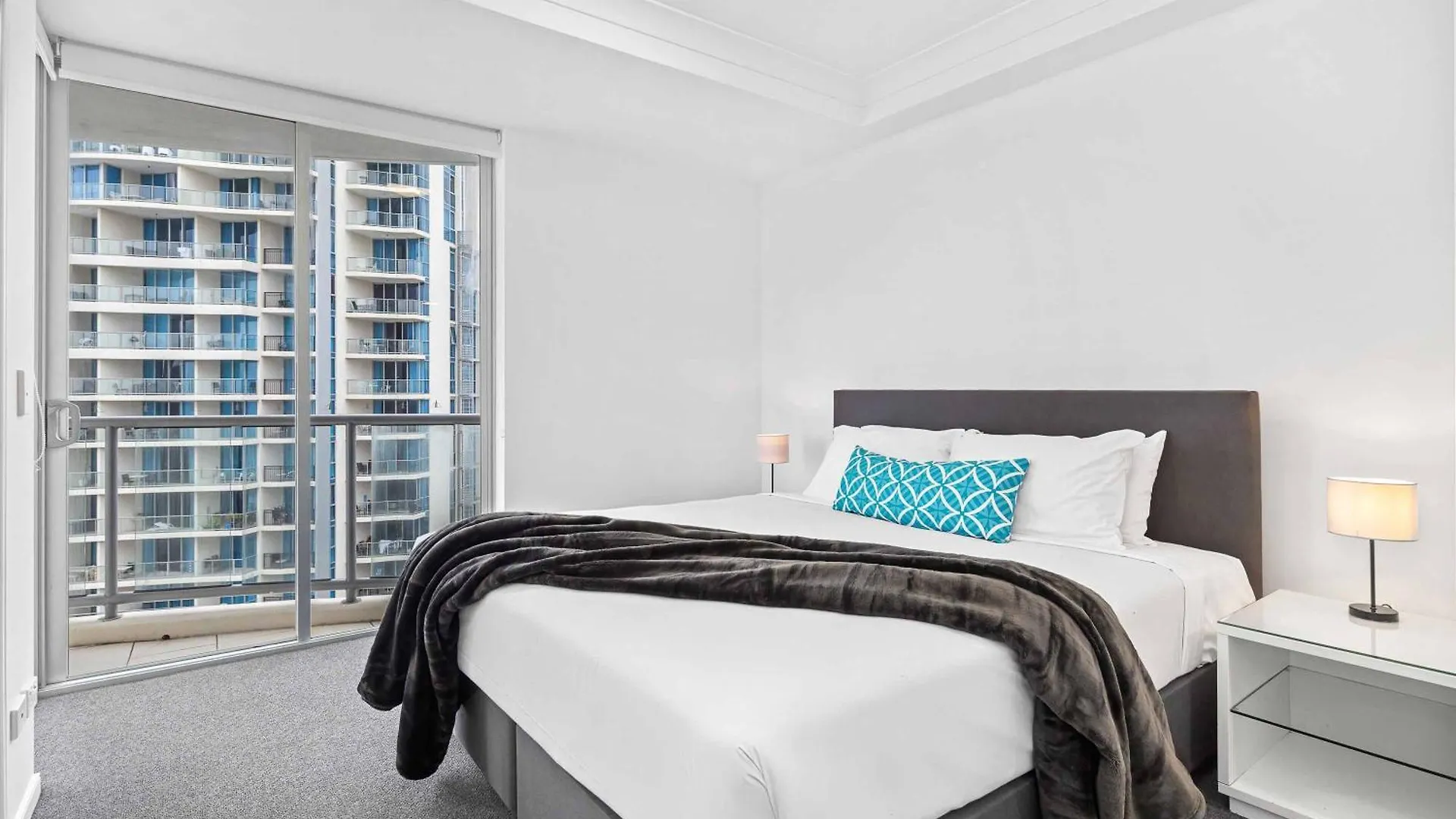 Chevron Renaissance Apartment Gold Coast