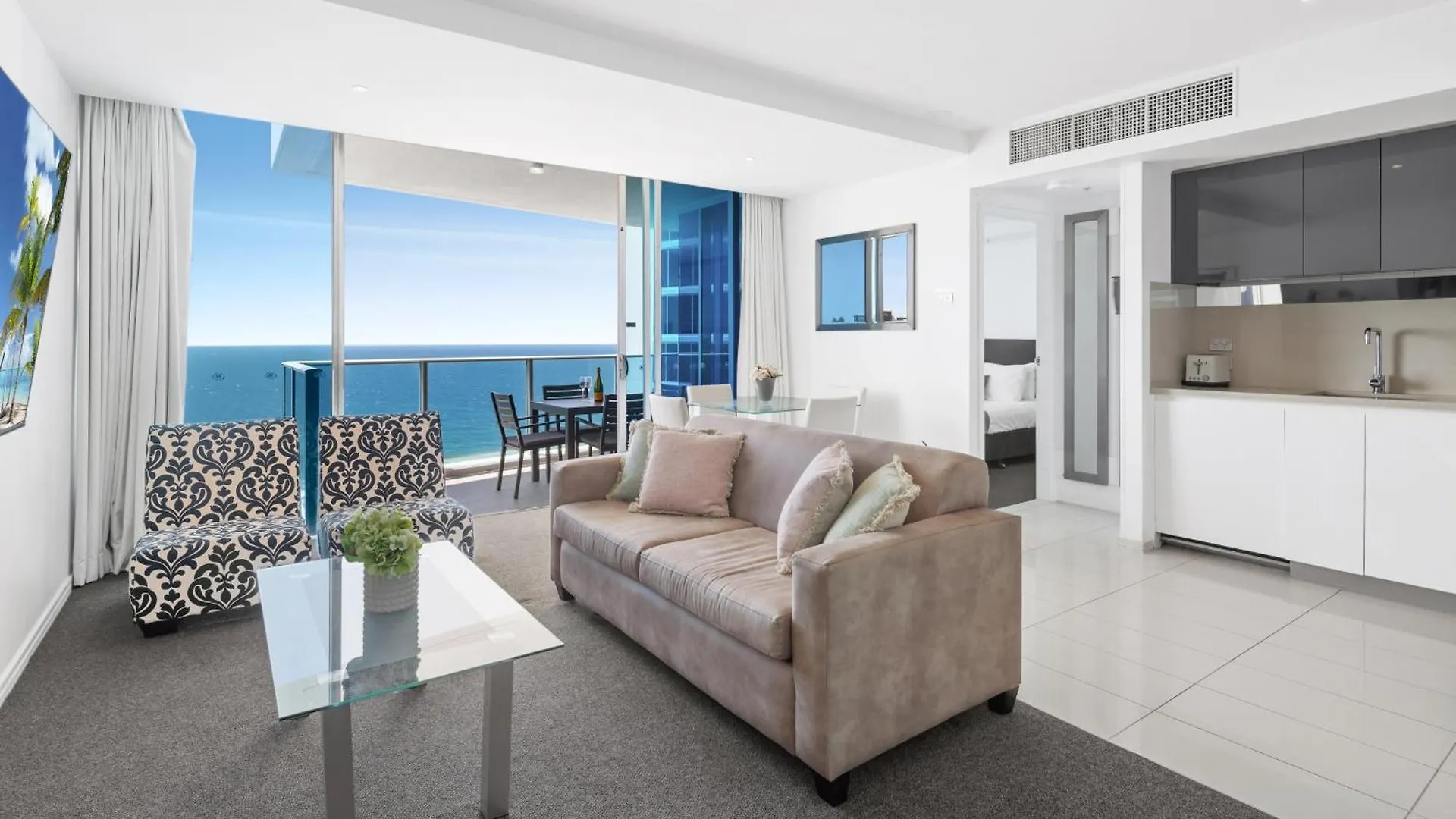 Apartment H-residences
