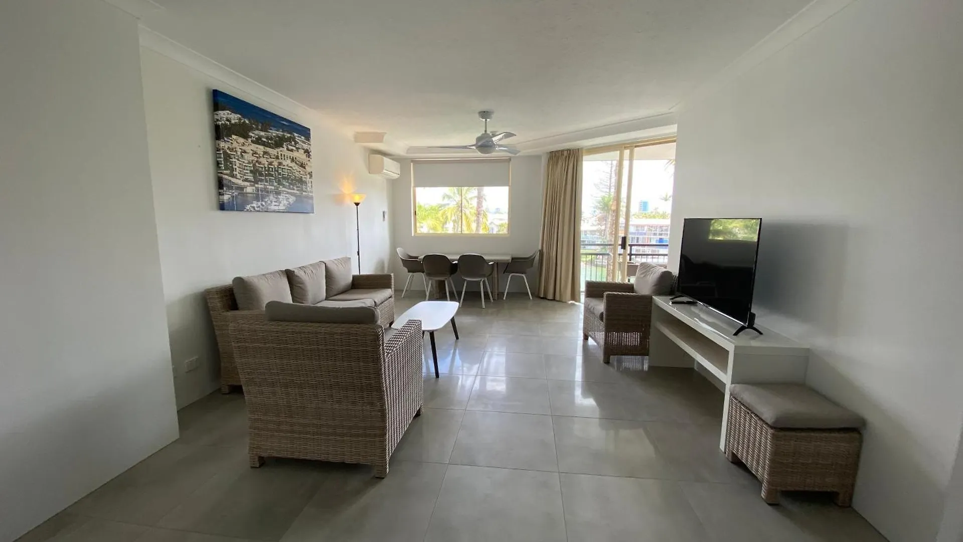Paradise Island 3* Gold Coast