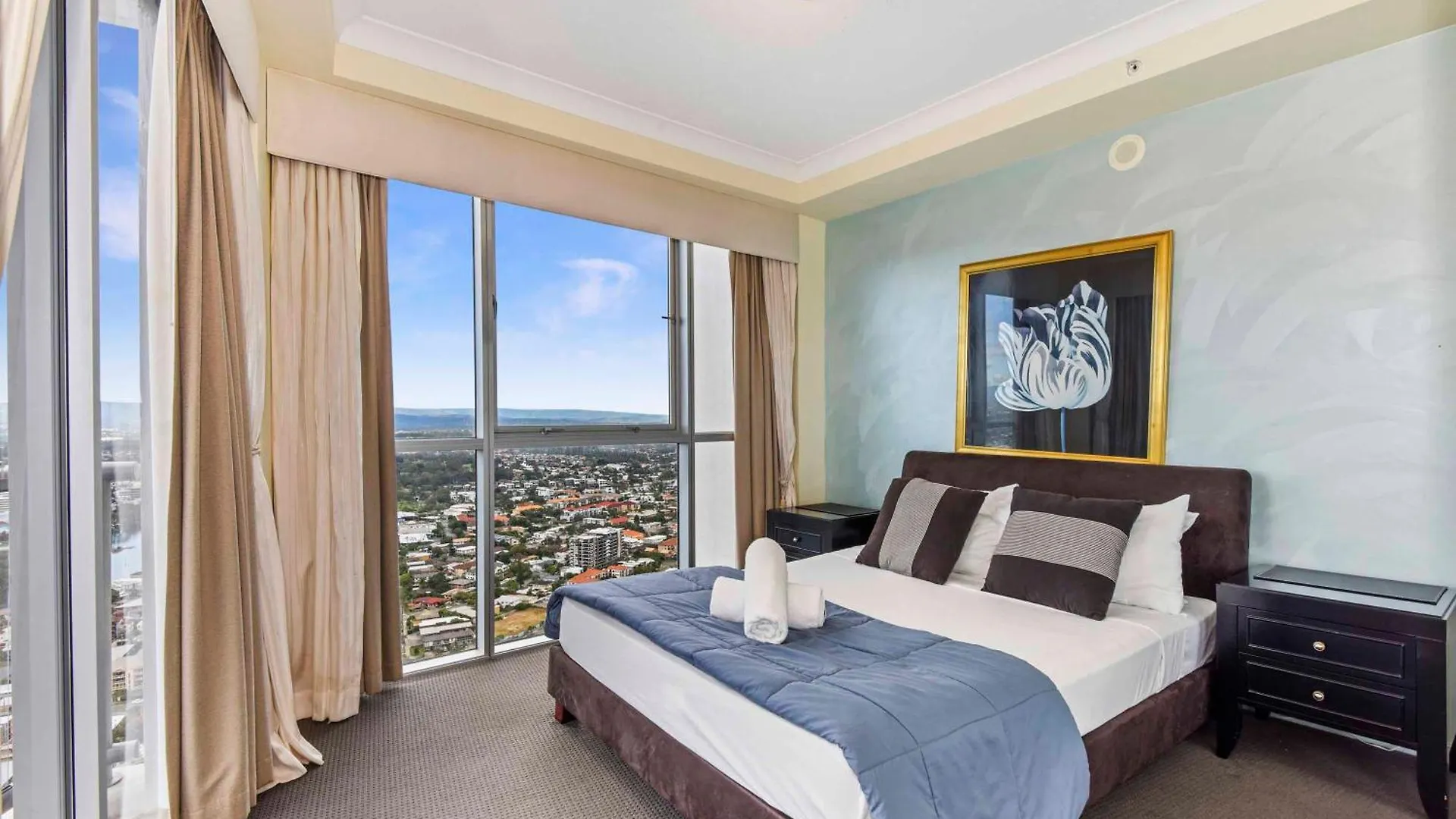 Apartment Chevron Renaissance Gold Coast