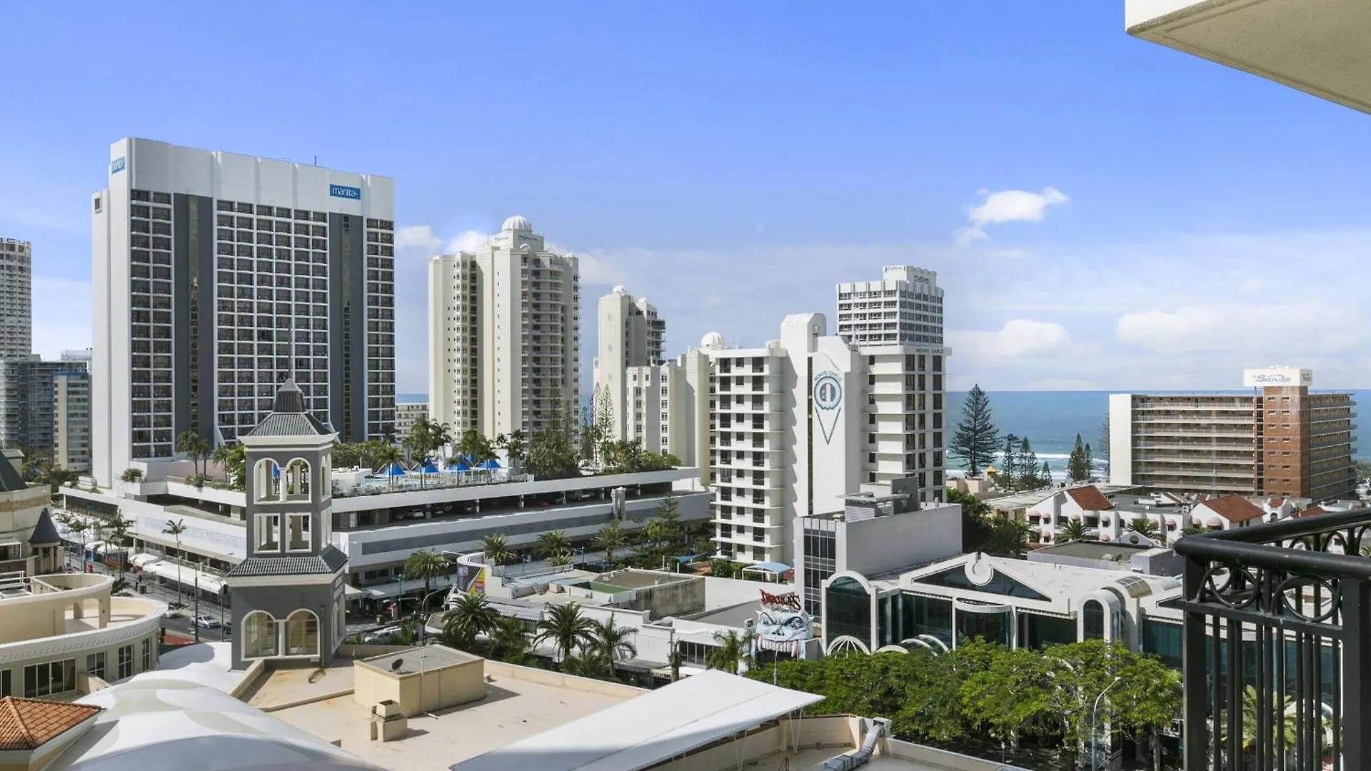 Chevron Renaissance - Hr Surfers Paradise Gold Coast