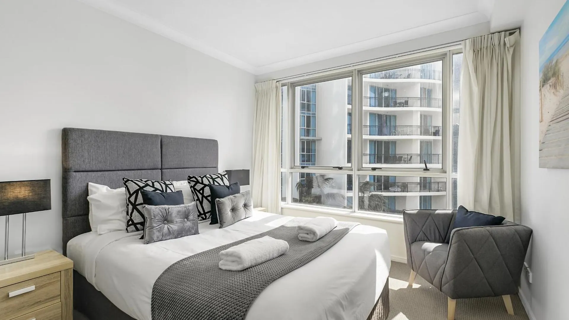 Chevron Renaissance - Hr Surfers Paradise *