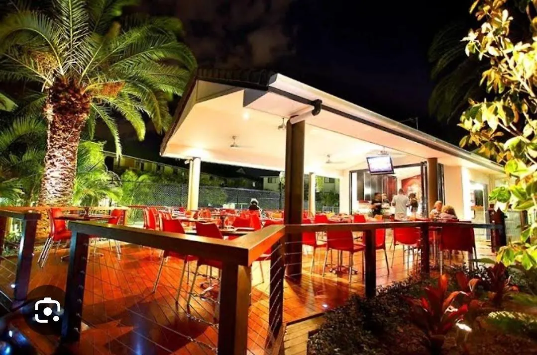 Best Ground Floor Pool Side Superior - New Listing Appartement *