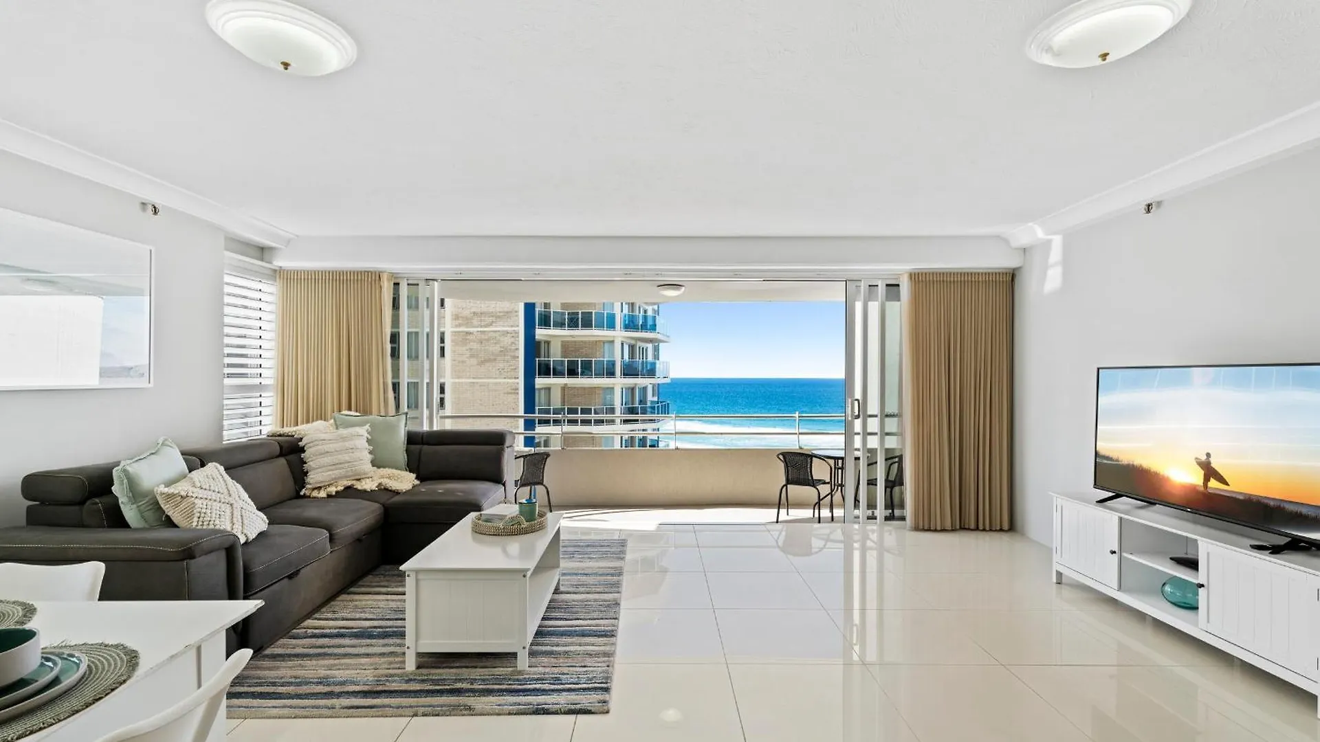 3 Bedroom Ocean View Unit At Zenith In Surfers Paradise - Q * Gold Coast