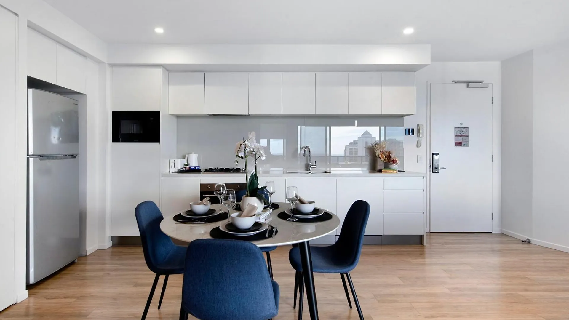 Apartment Ruby - Self Contained, Privately Managed *