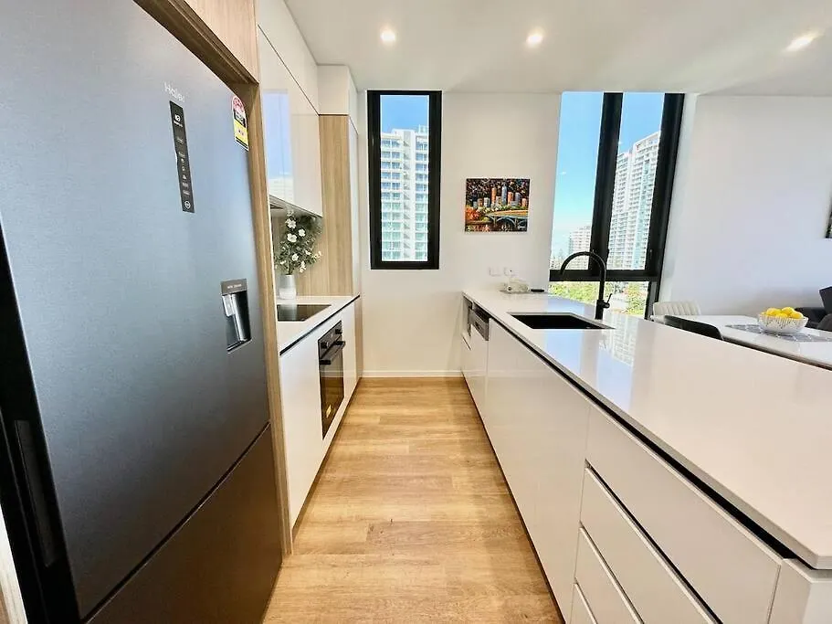 Amazing Waterfront, Surfers Paradise #81 Apartment