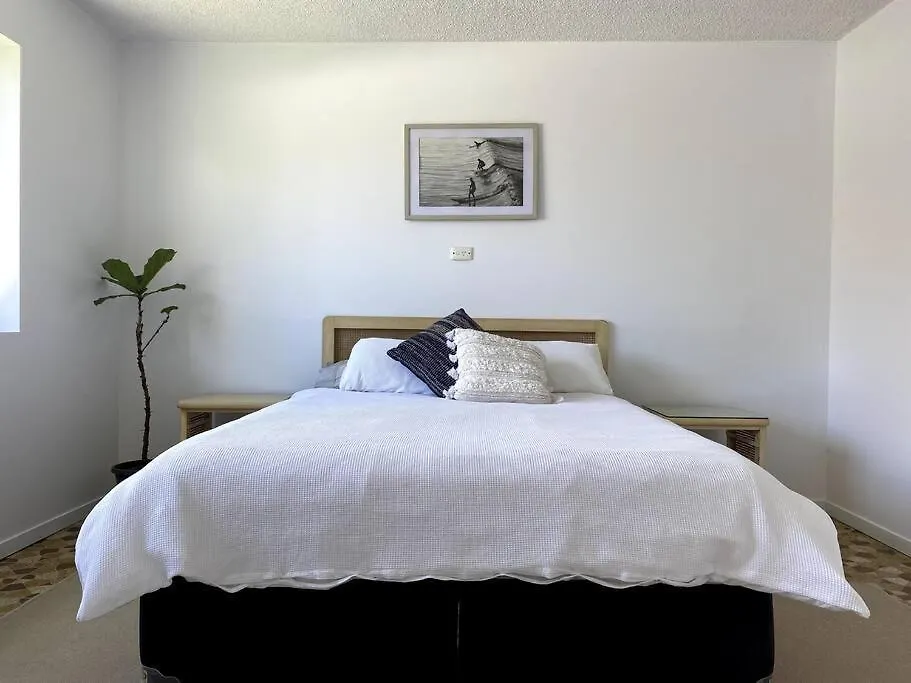 Pet Friendly & Super Retro Pad! Holiday home Gold Coast