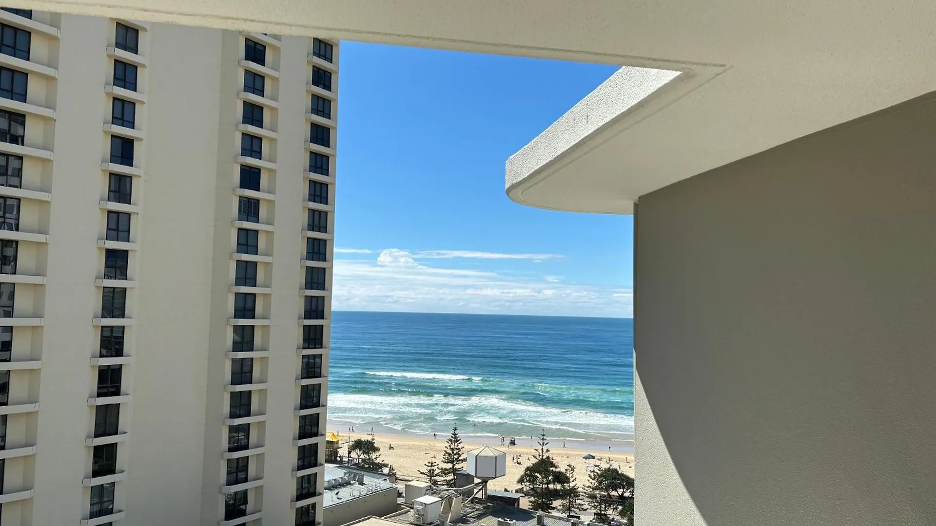 Unit 2 - Spectacular Sea Views In Surfers Paradise Apartment *