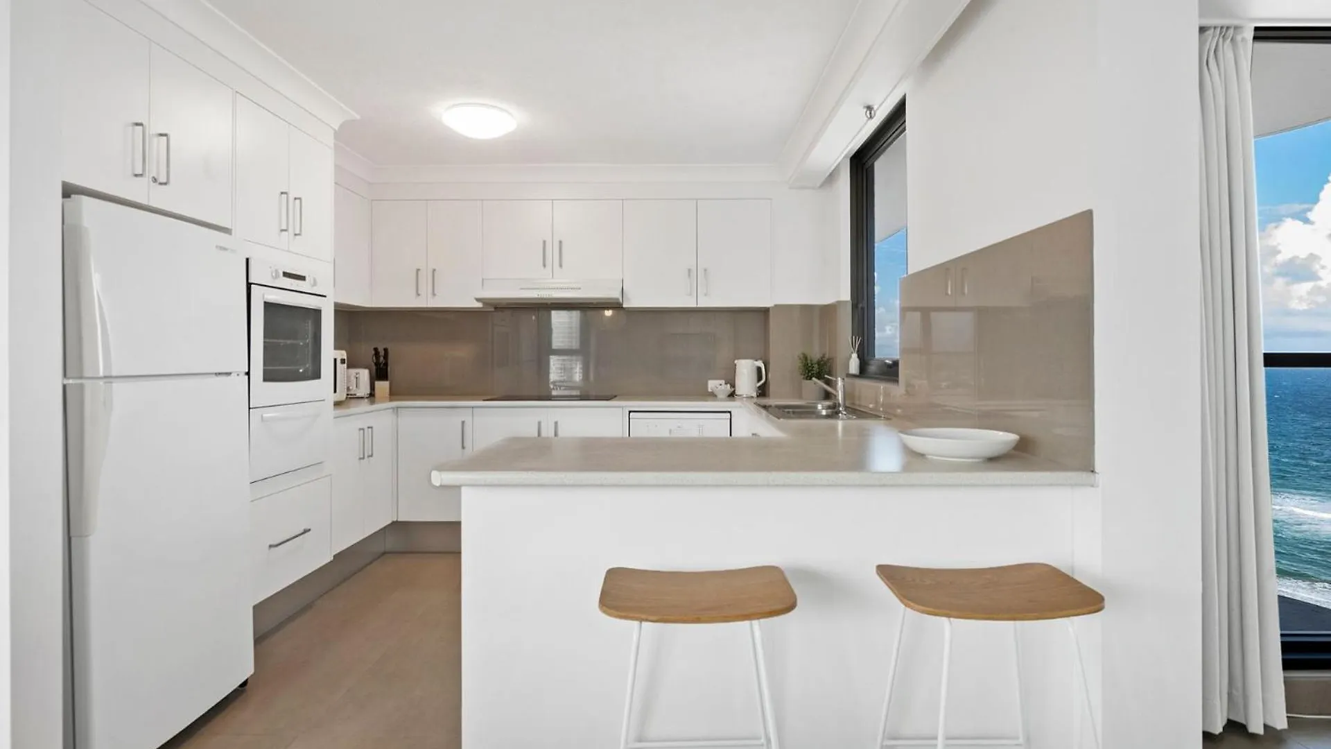 Acapulco Deluxe 2 Bedroom - Coasthm