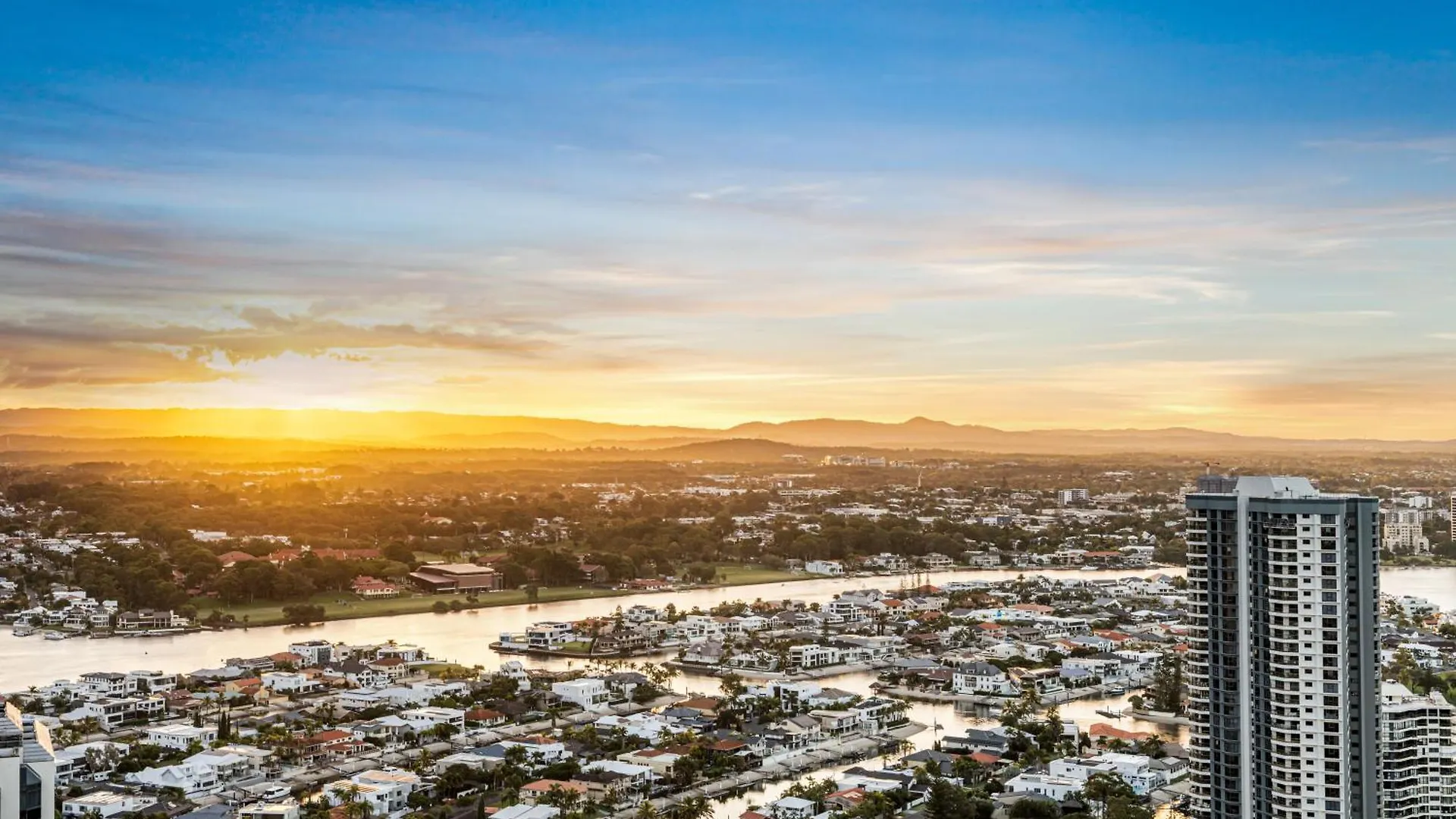 Resort Rhapsody - Official Gold Coast