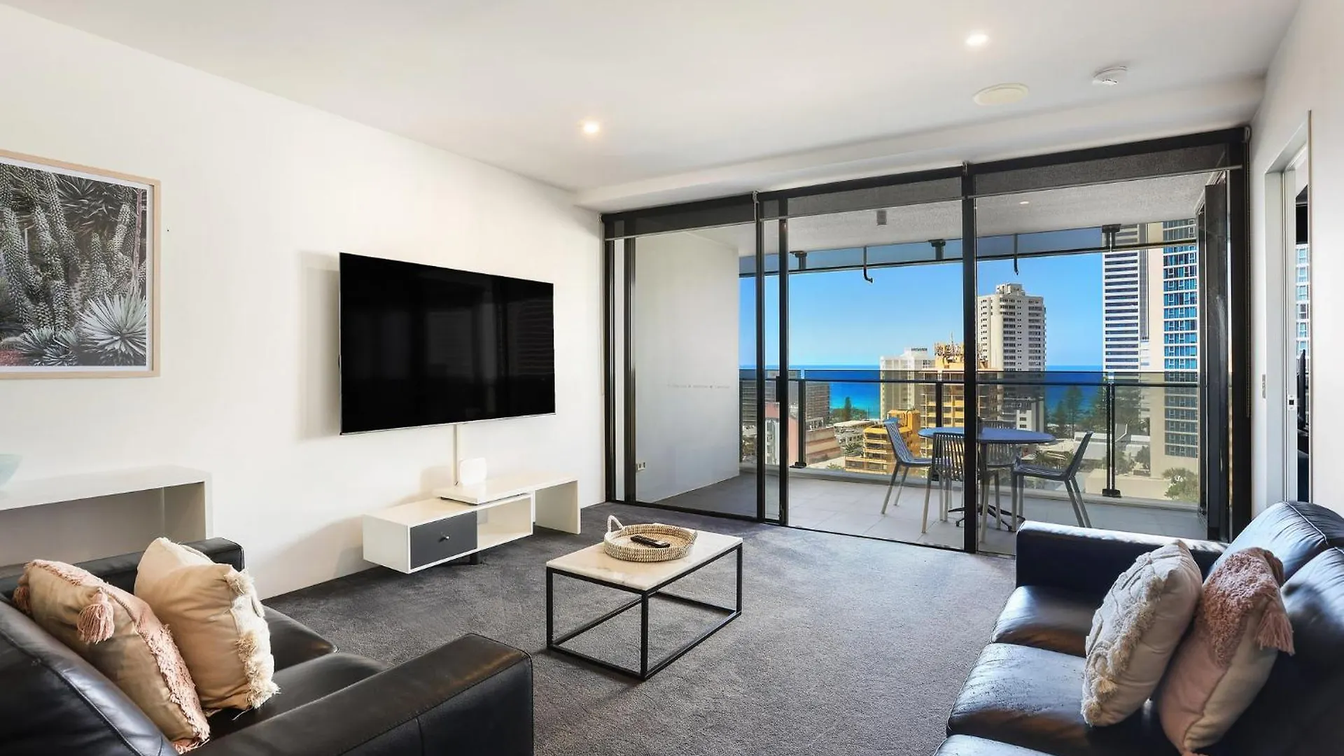 Circle On Cavill 2, 3, 4 & 5 Bedroom Skyhomes & Sub Penthouses By Holidays