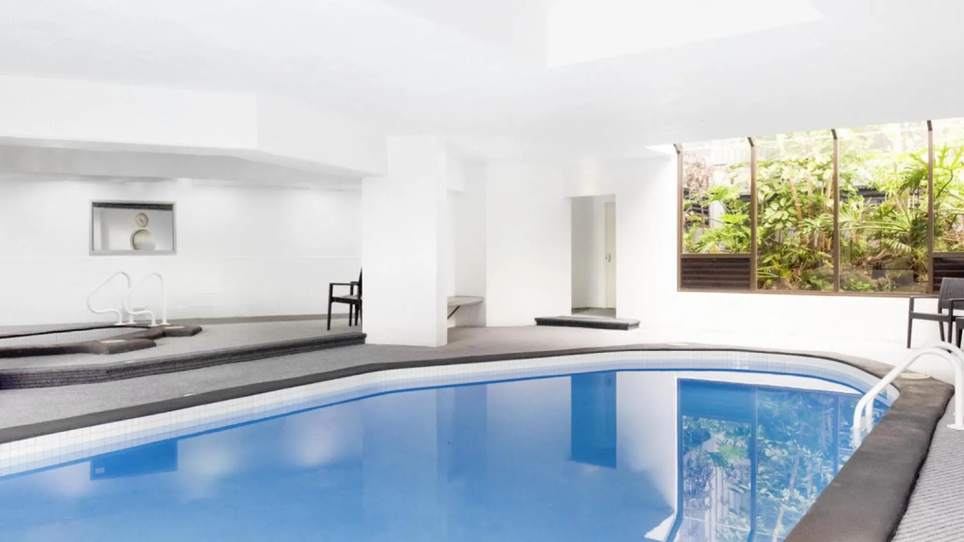 Apartment Spacious Beachfront 2-bed With Stunning Oceanview Gold Coast
