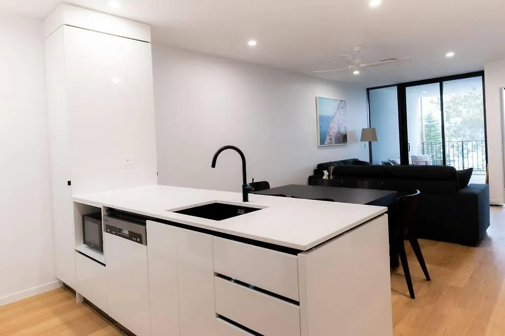Apartment Family In Surfers Paradise *
