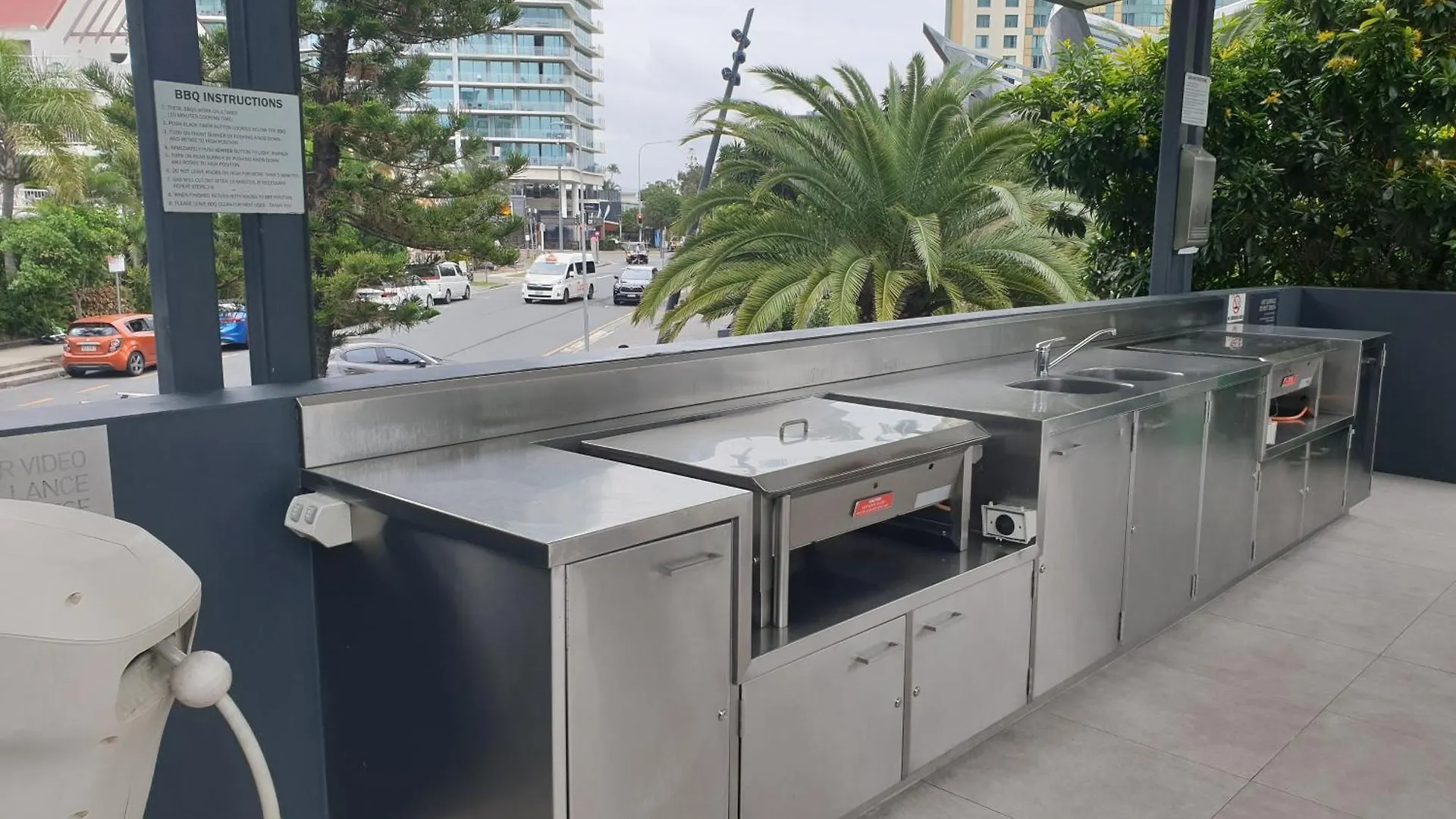 L36 Skyline View Lux And Modern At Q1 2br 1b 1c Apartment Gold Coast