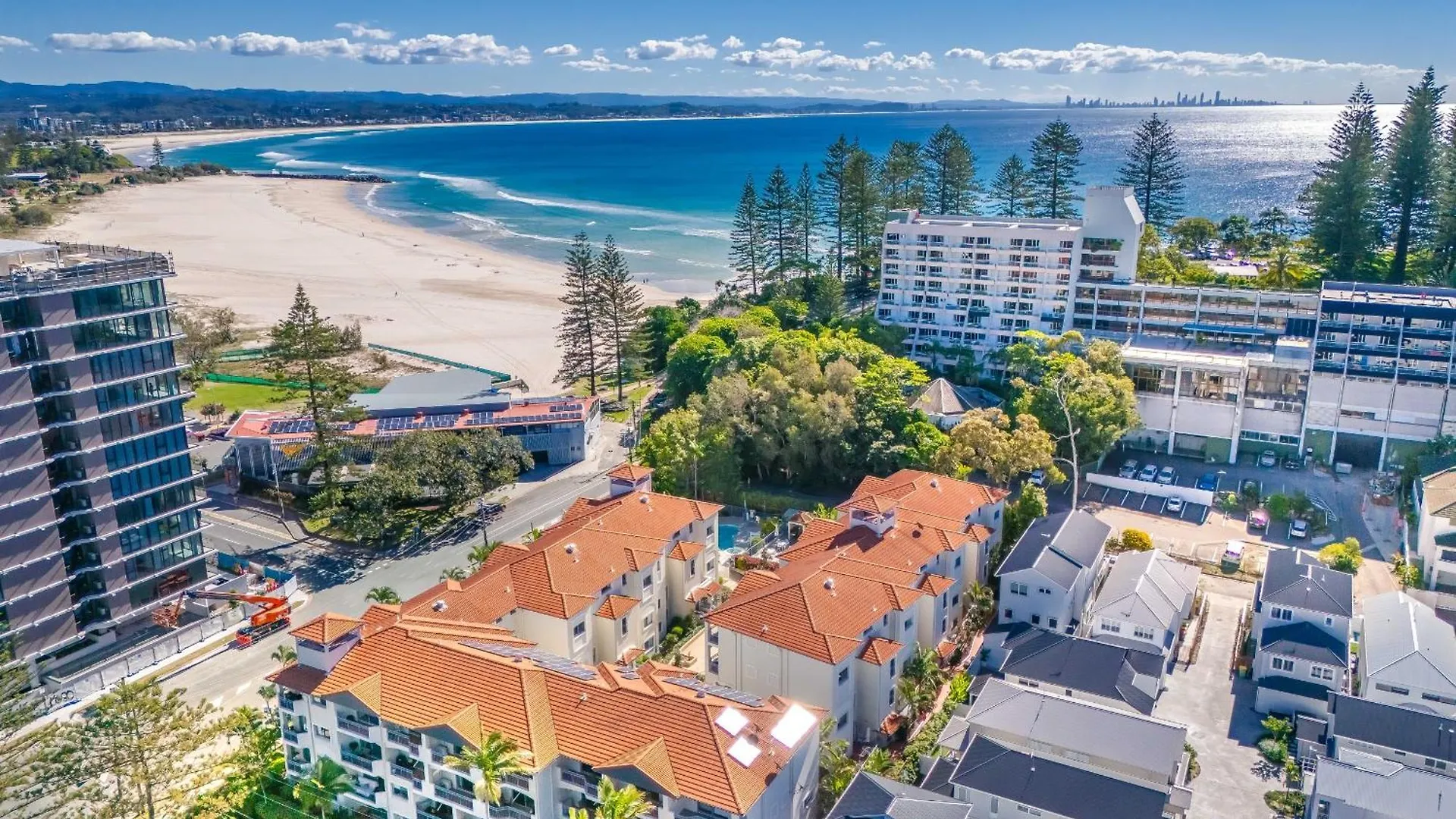 Bella Mare Coolangatta Beachside Aparthotel 4*
