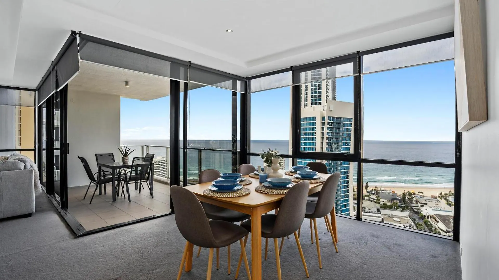 Apartment Private At Circle On Cavill - Q