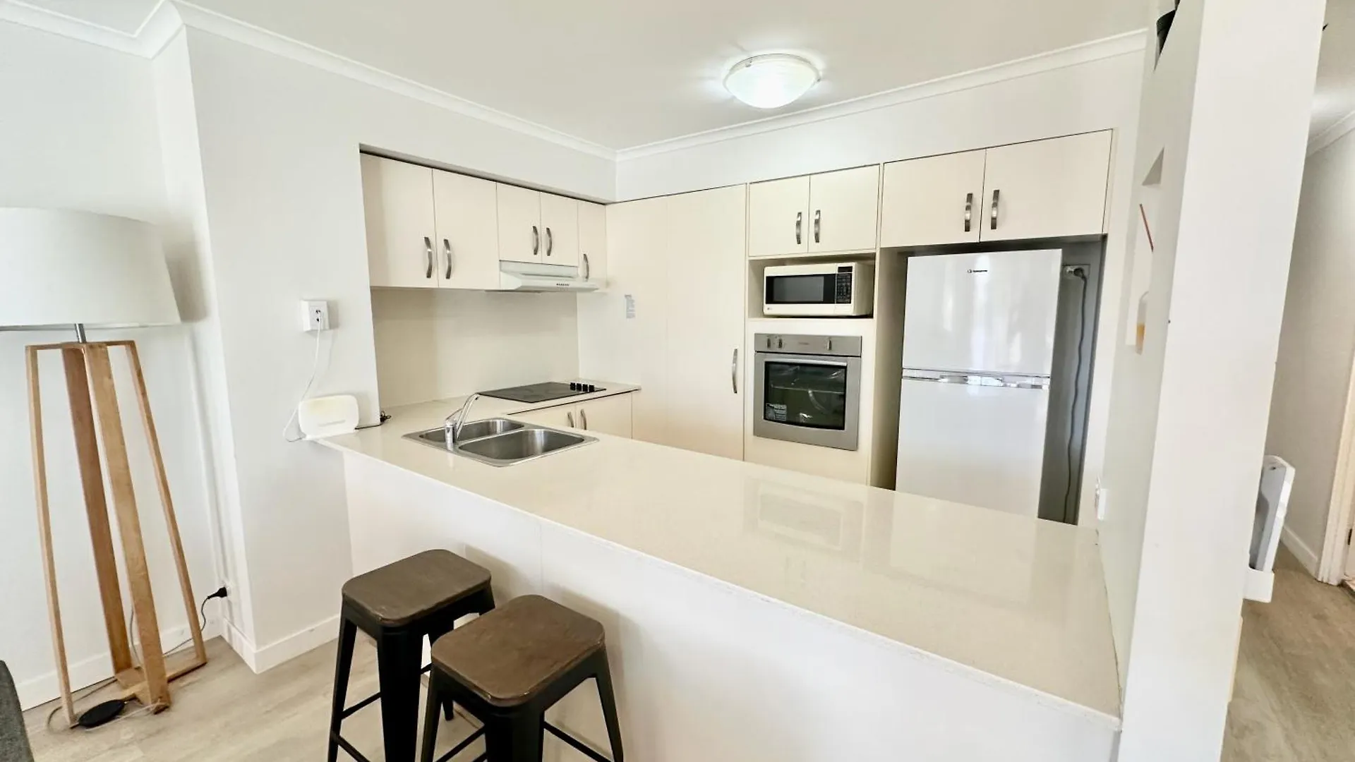 Diamond Family 101 Apartment