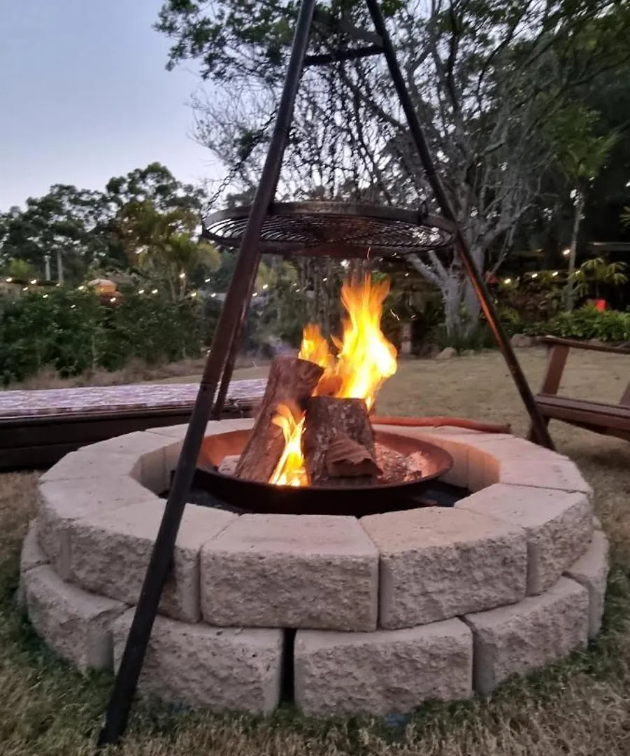 Healing Garden - California King Bed - Uluwatu Guest house