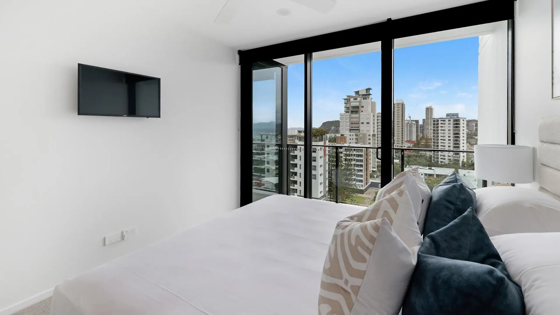 Sandbar Burleigh Aparthotel *