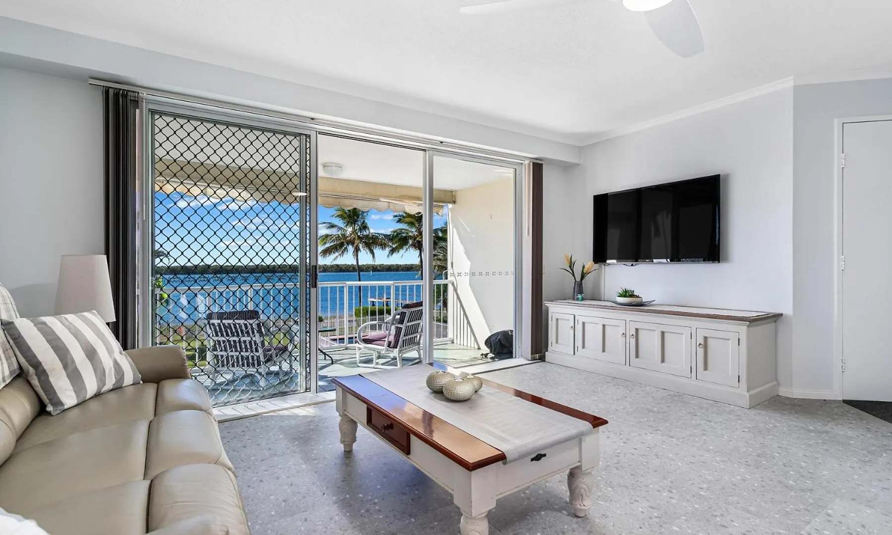 Apartment Poinsettia Beach Broadwater Retreat Gold Coast