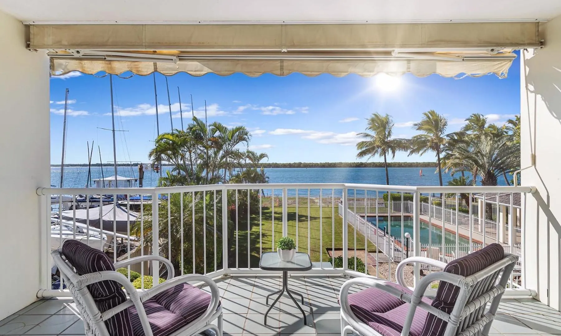 Apartment Poinsettia Beach Broadwater Retreat Gold Coast