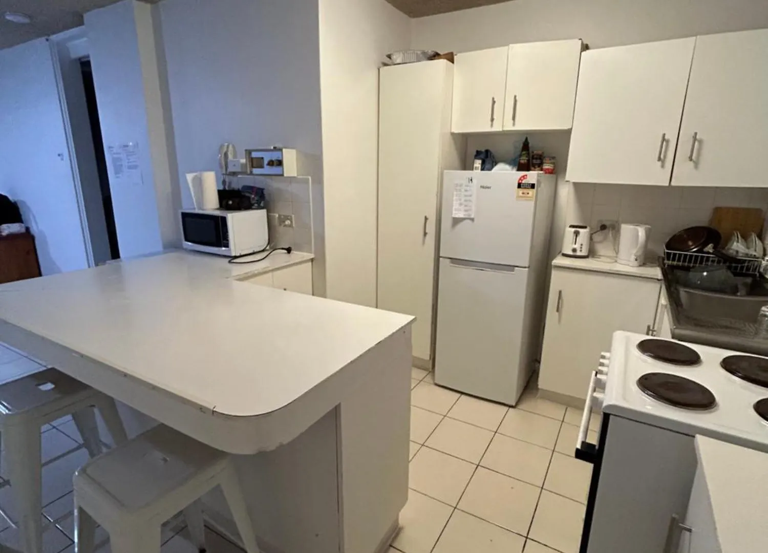 Surfers Private Apartment *
