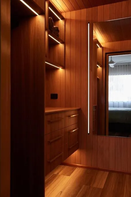 Beachside Palm Luxury - 2 Bedroom *