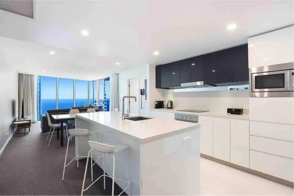 270° Panoramic Hilton Living Gold Coast