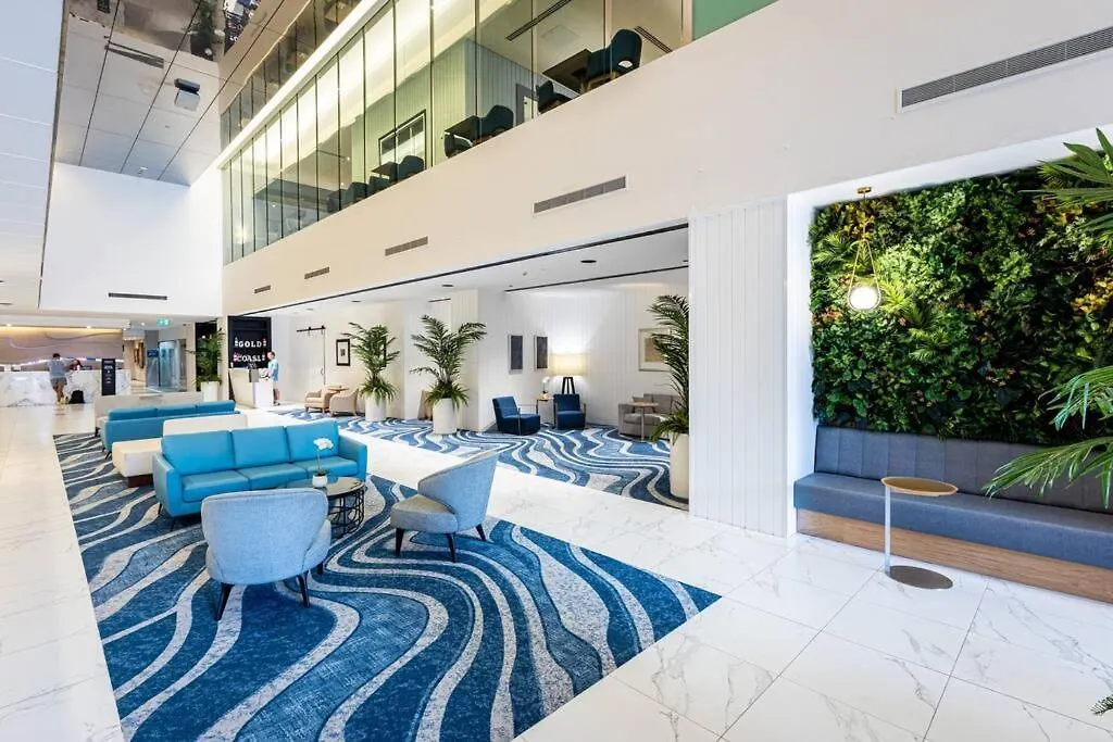 270° Panoramic Hilton Living * Gold Coast
