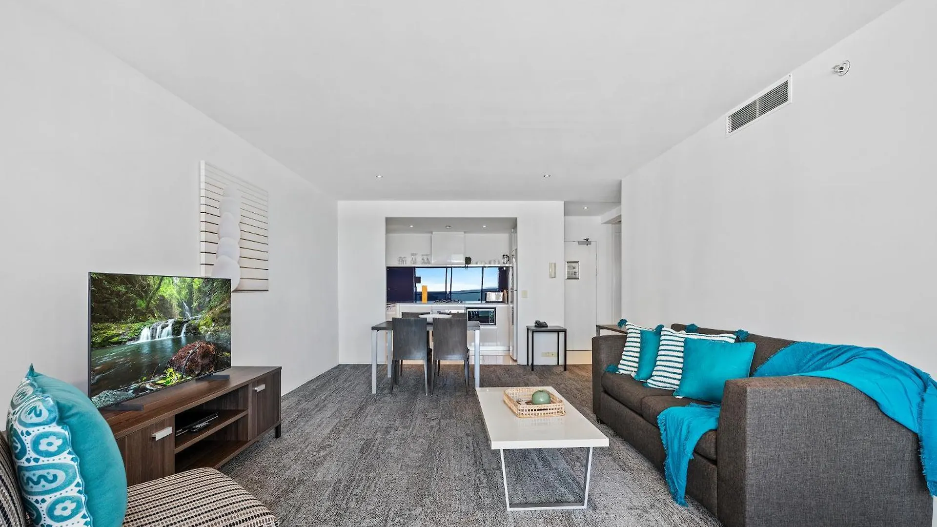 Circle On Cavill - Hosted By Coastal Letting *