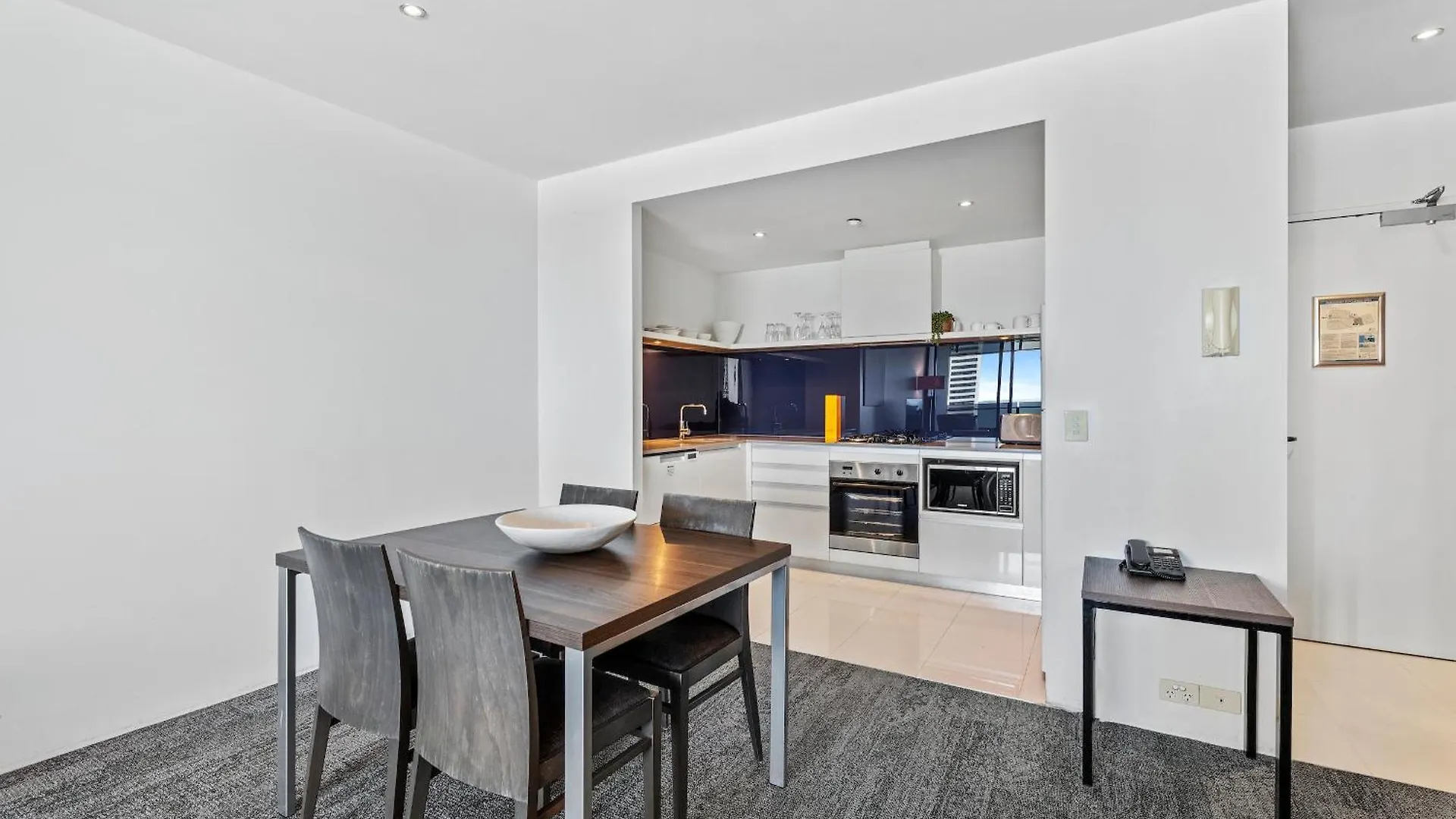 Circle On Cavill - Hosted By Coastal Letting * Gold Coast