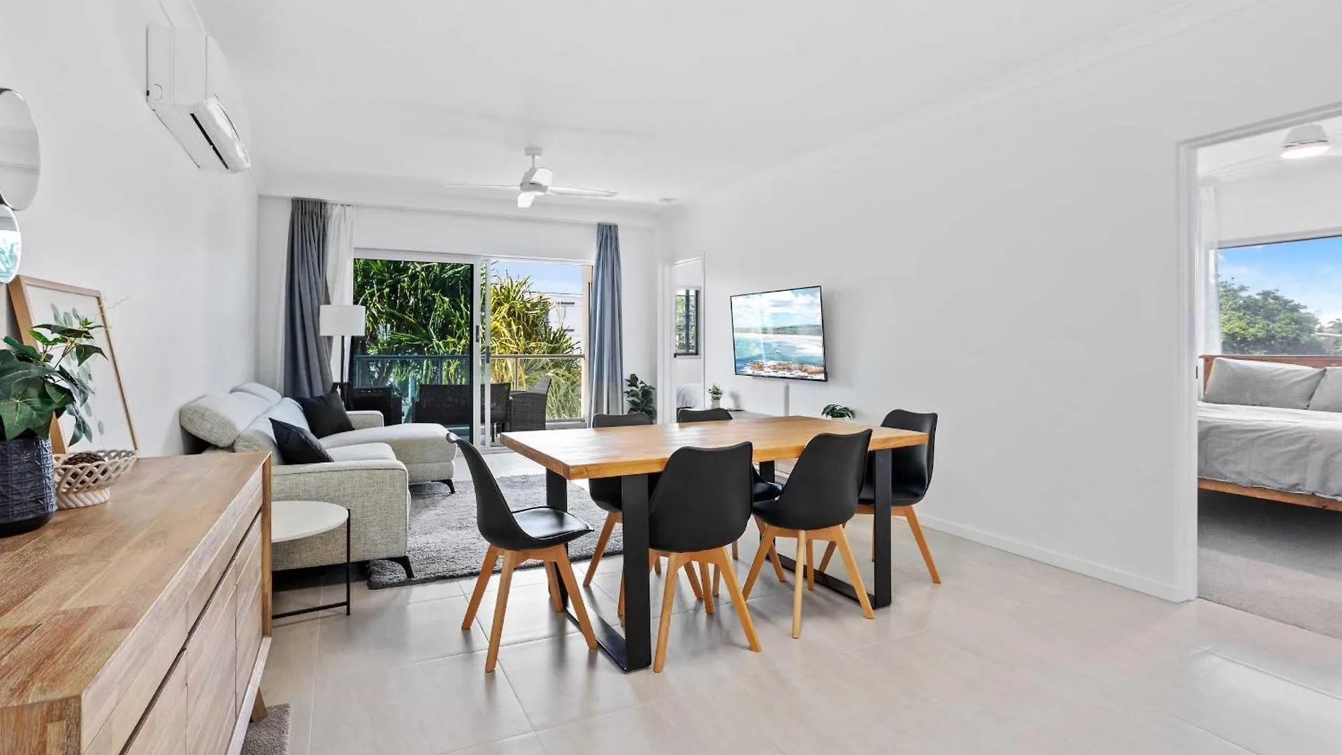 Relax In Luxury At Sunrise Cove Gold Coast