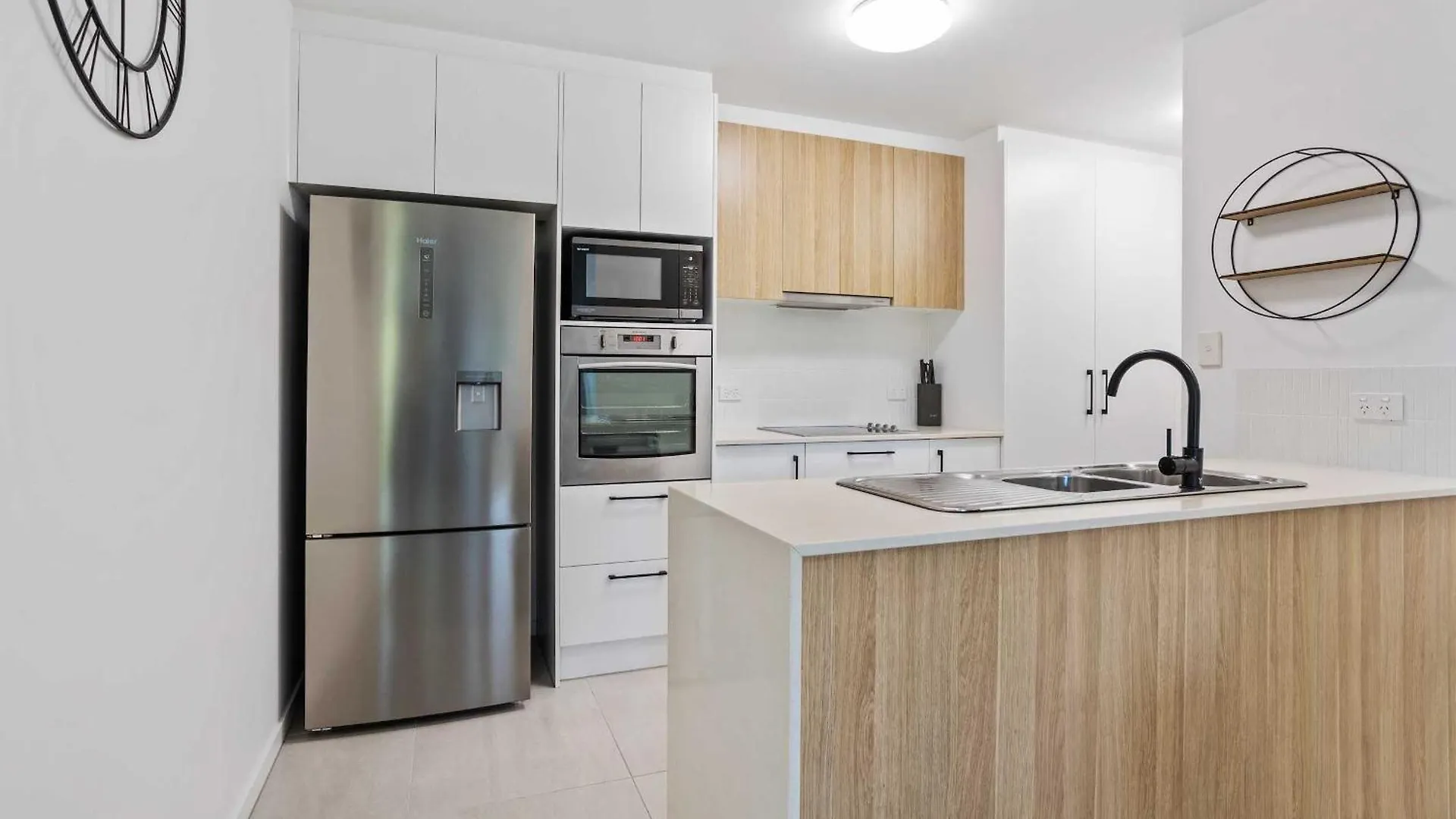 Relax In Luxury At Sunrise Cove