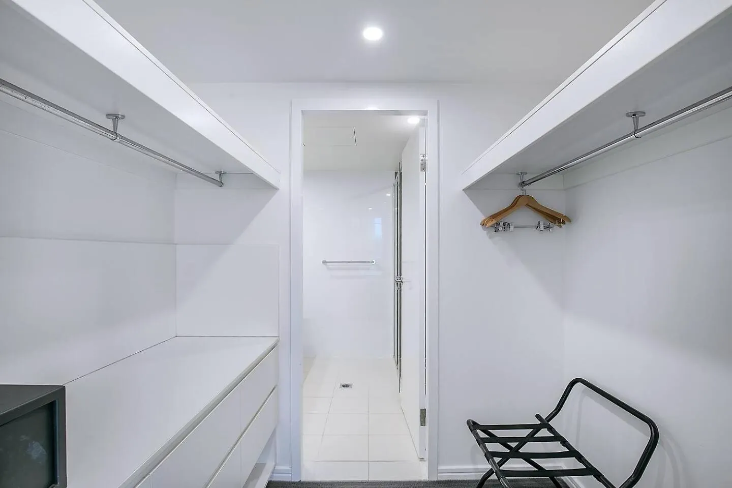 Meets Coast - Modern Haven By The *