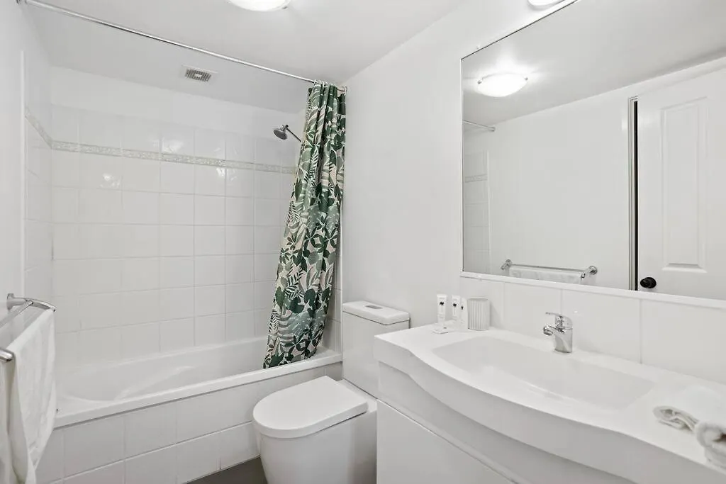 Coastal 1-bed With Pool & Tennis Court Appartamento *