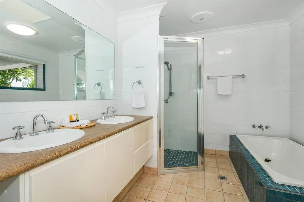 Holiday home Bliss At Broadbeach - Large Canal Facing *