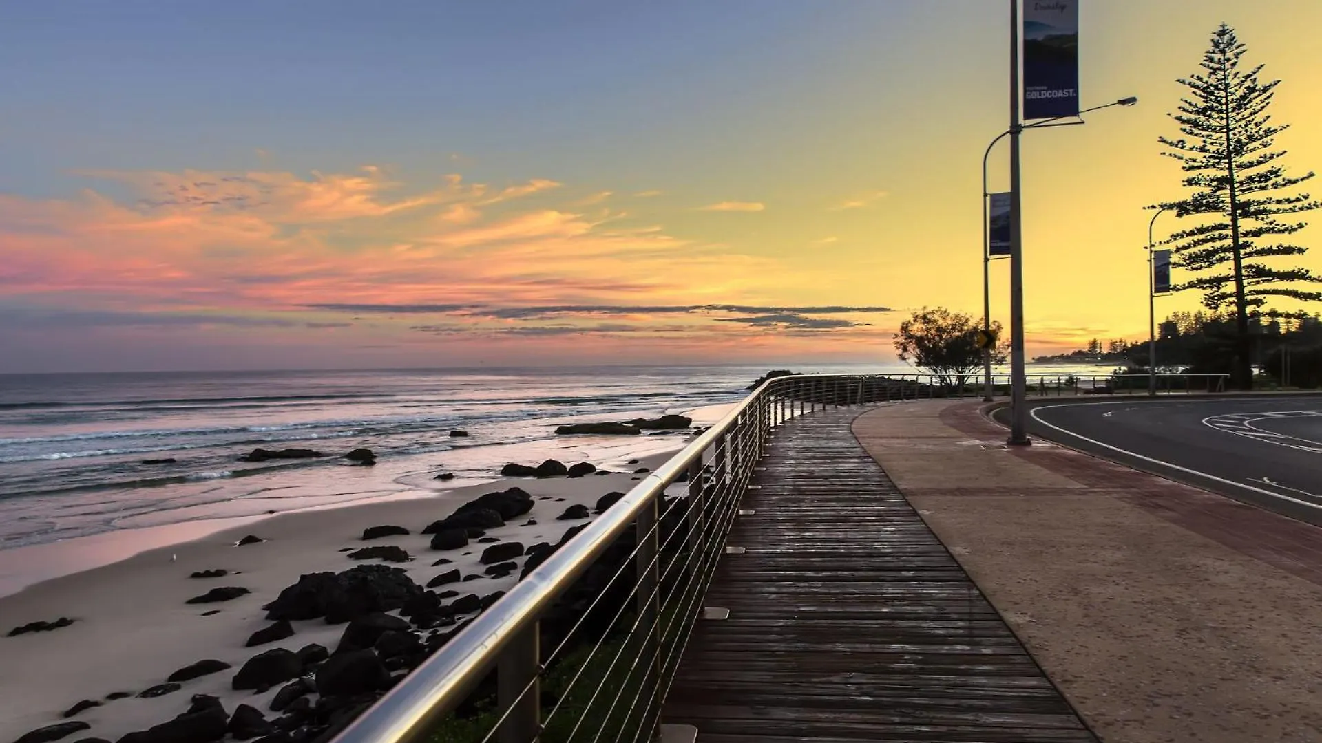 Miles At Kirra Unit 907 Gold Coast