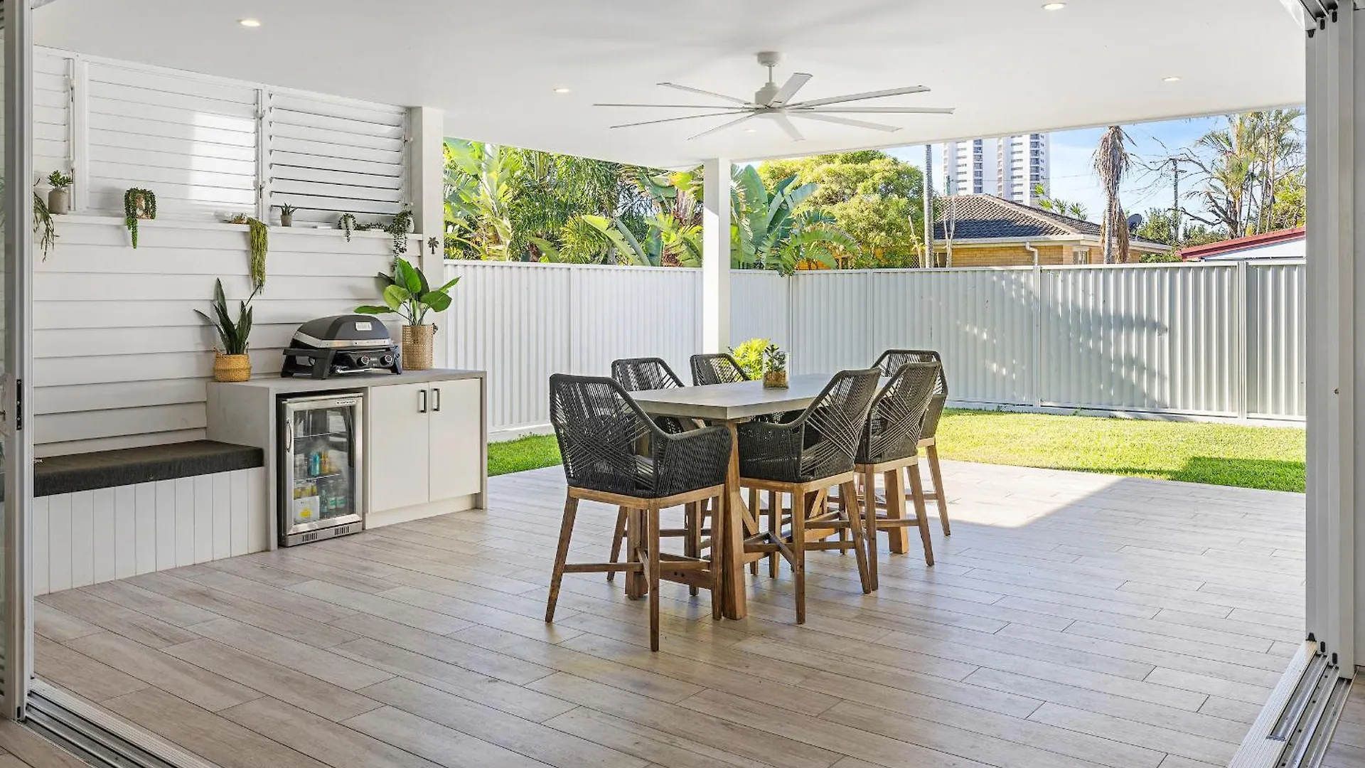 Burleigh Waters Holiday home Gold Coast