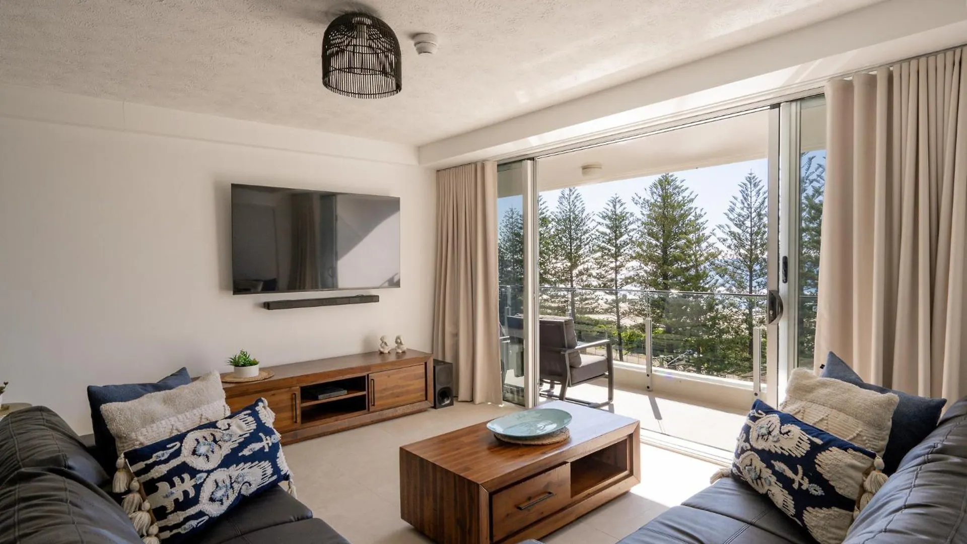 Cashelmara Beachfront Aparthotel 4*