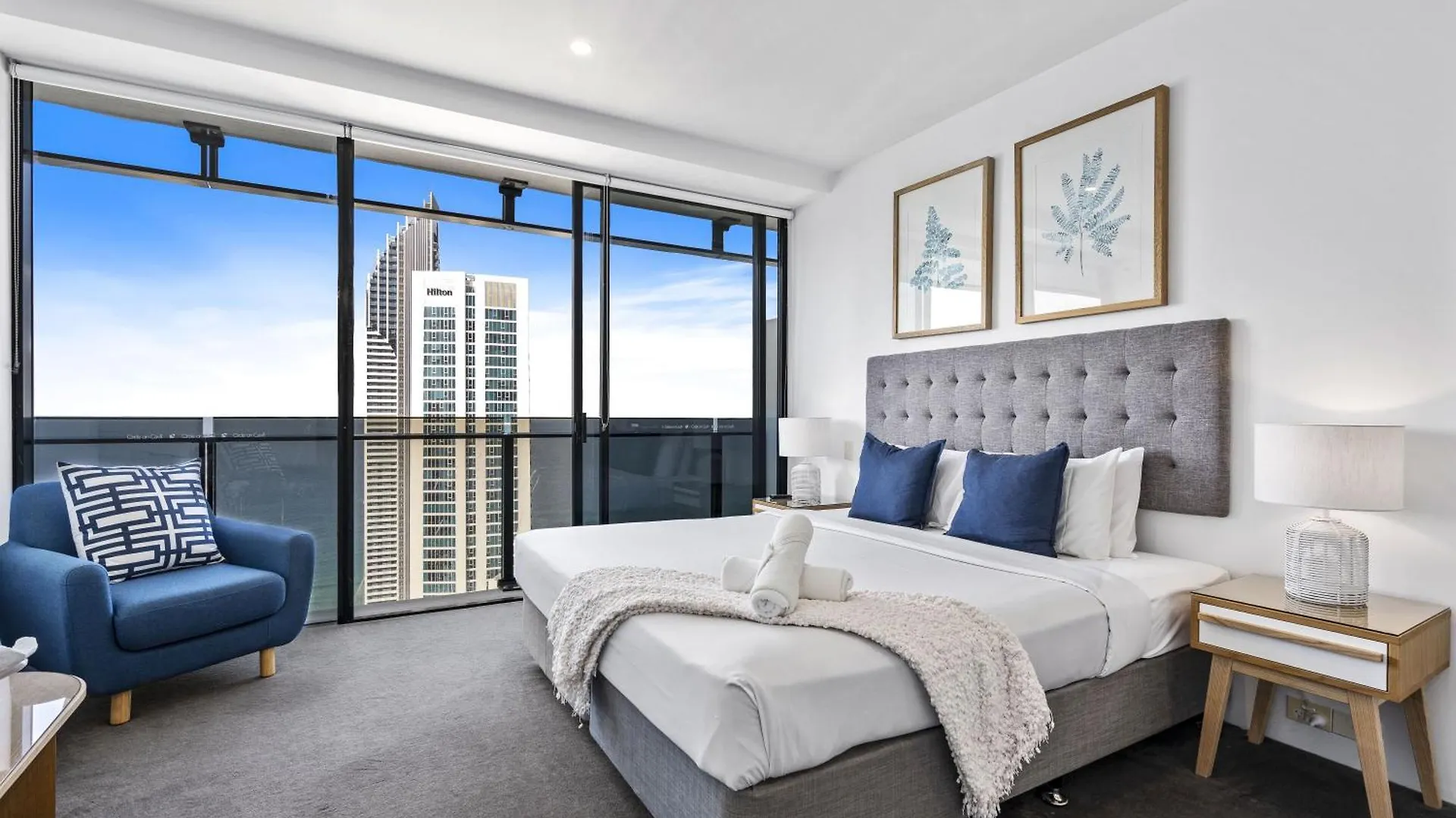 Private At Circle On Cavill - Q Apartment *