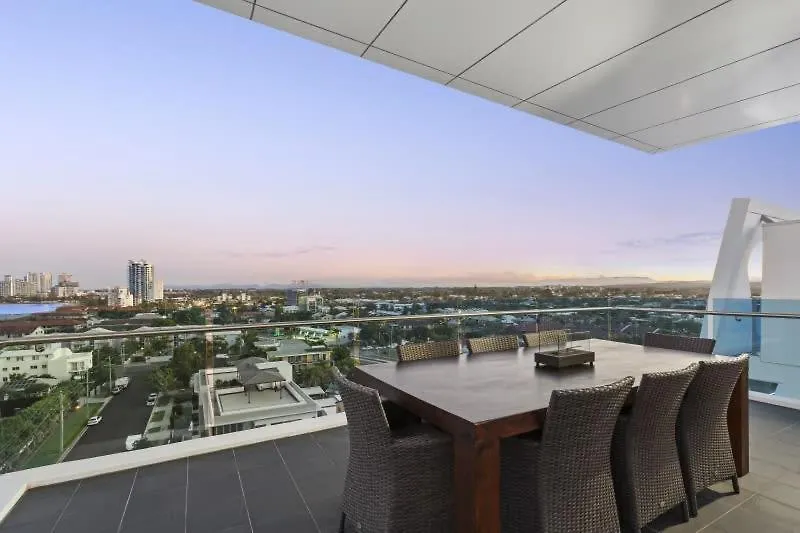 Penthouse Beachside *