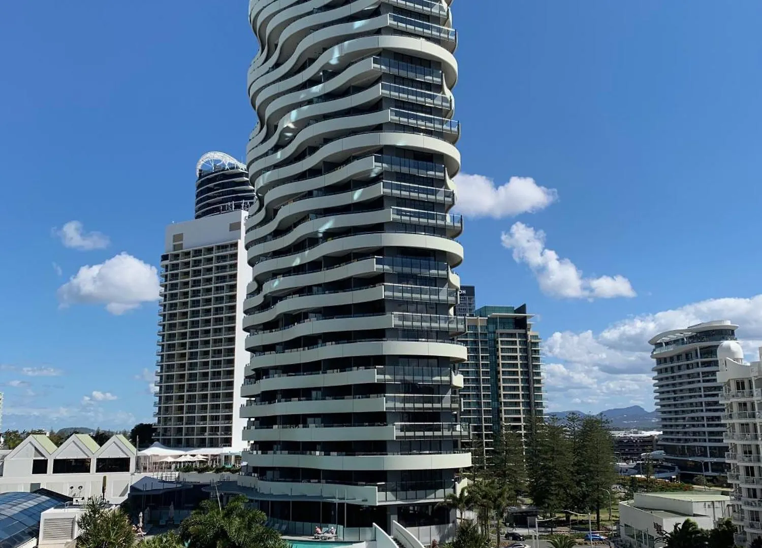 Apartment The Wave 2404