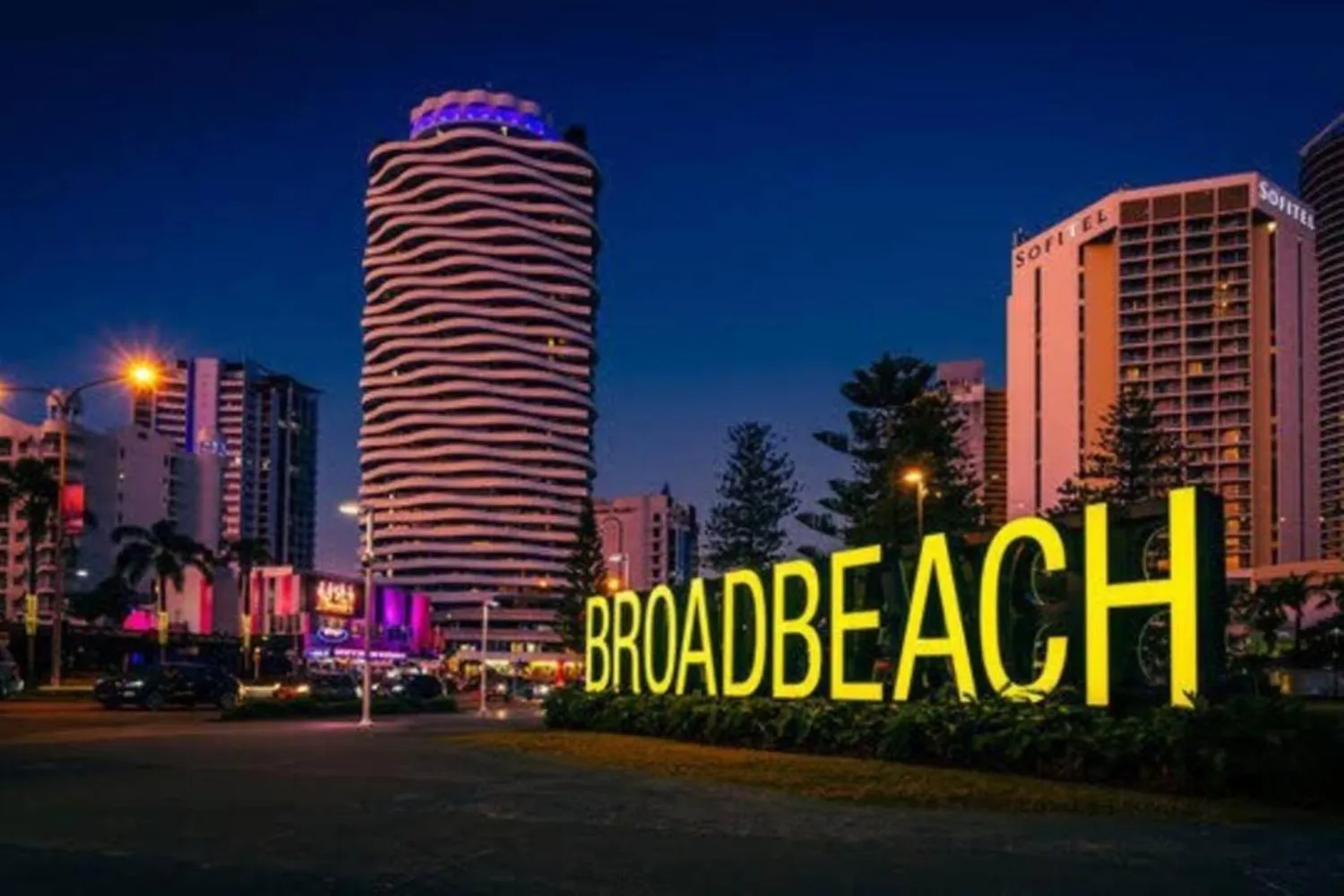 Beachfront Ocean Oasis Escape דירה